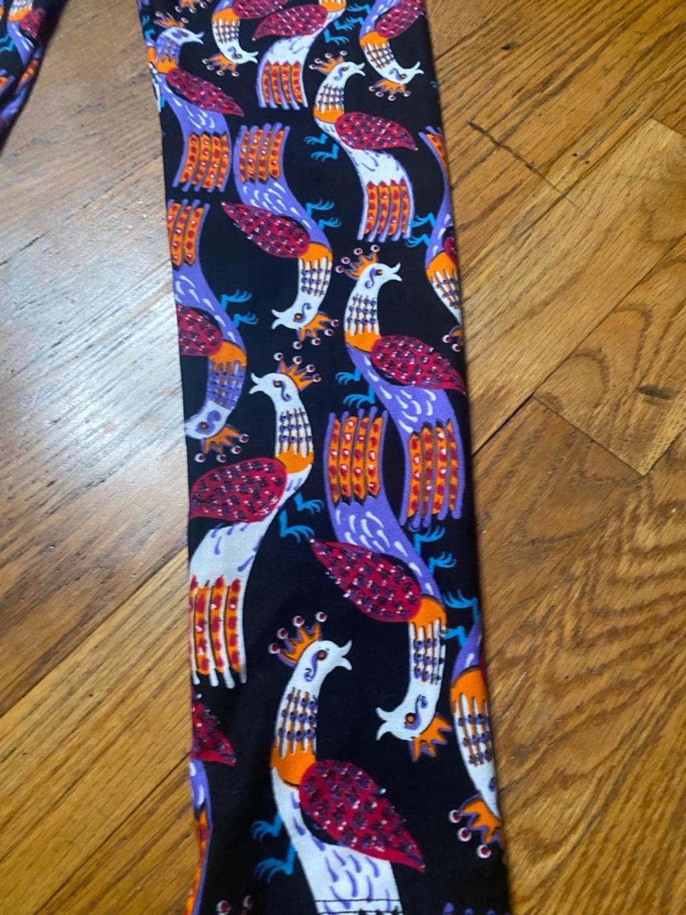 LulaRoe OS Black Peacock Bird Print Leggings Buttery Soft One Size - Picture 4 of 5